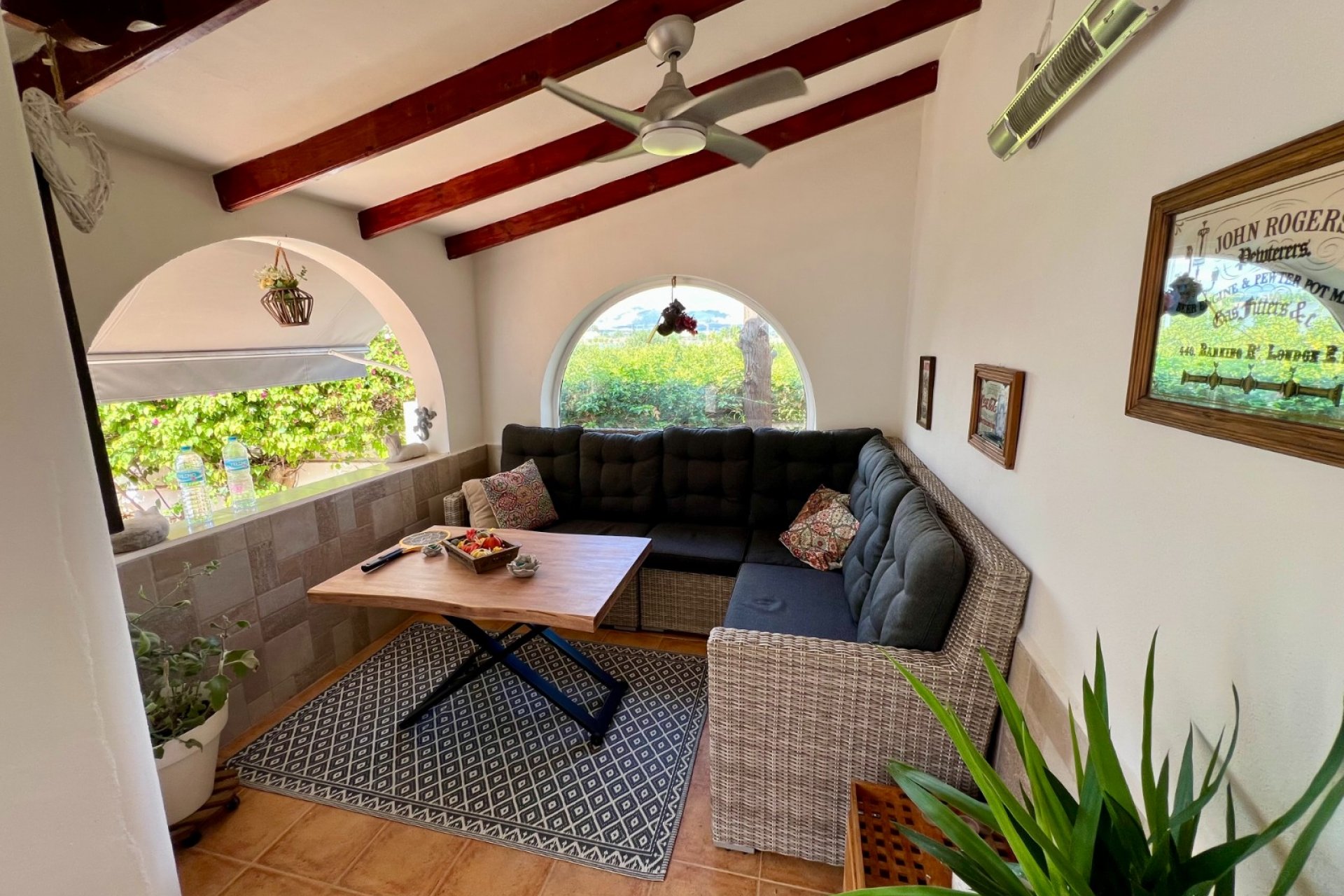 Resale - Villa * - Benferri *