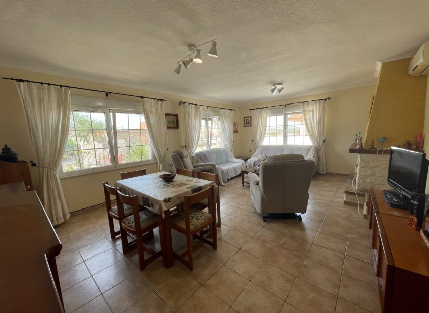 Resale - Villa * - Benijofar - Pueblo