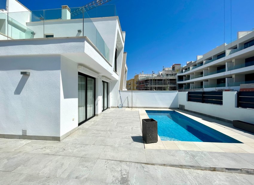 Resale - Villa * - Benijofar *