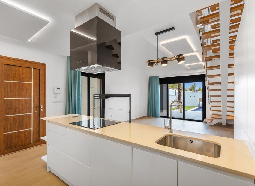 Resale - Villa * - Benijofar *