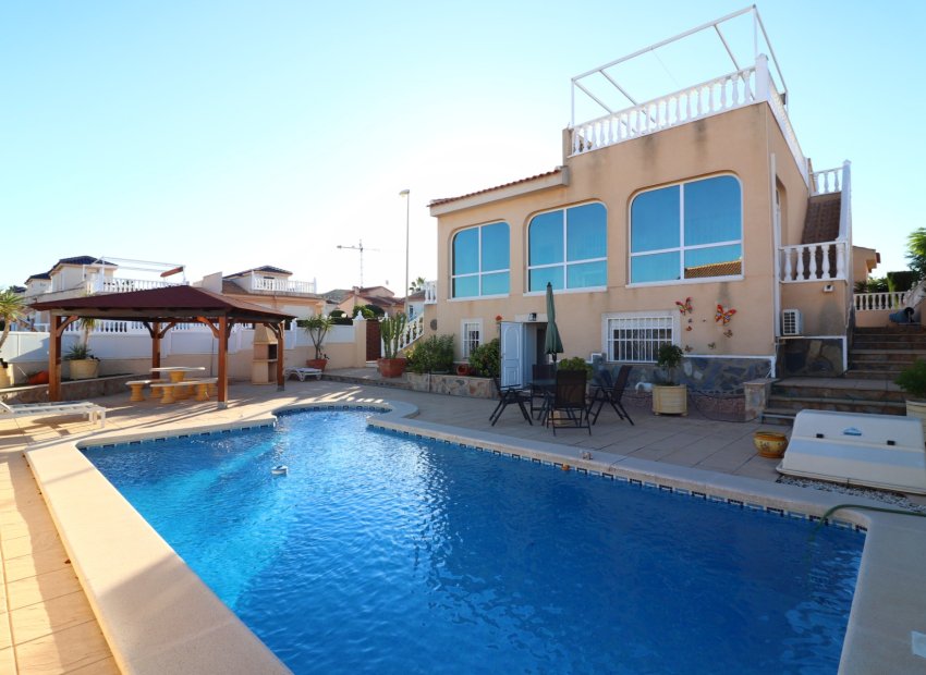 Resale - Villa - Benimar