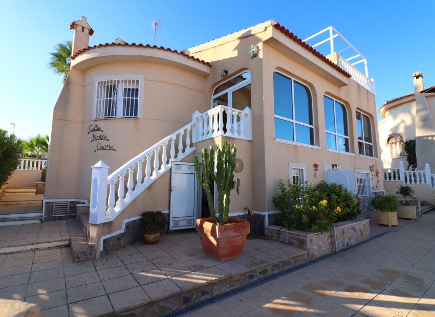 Resale - Villa - Benimar