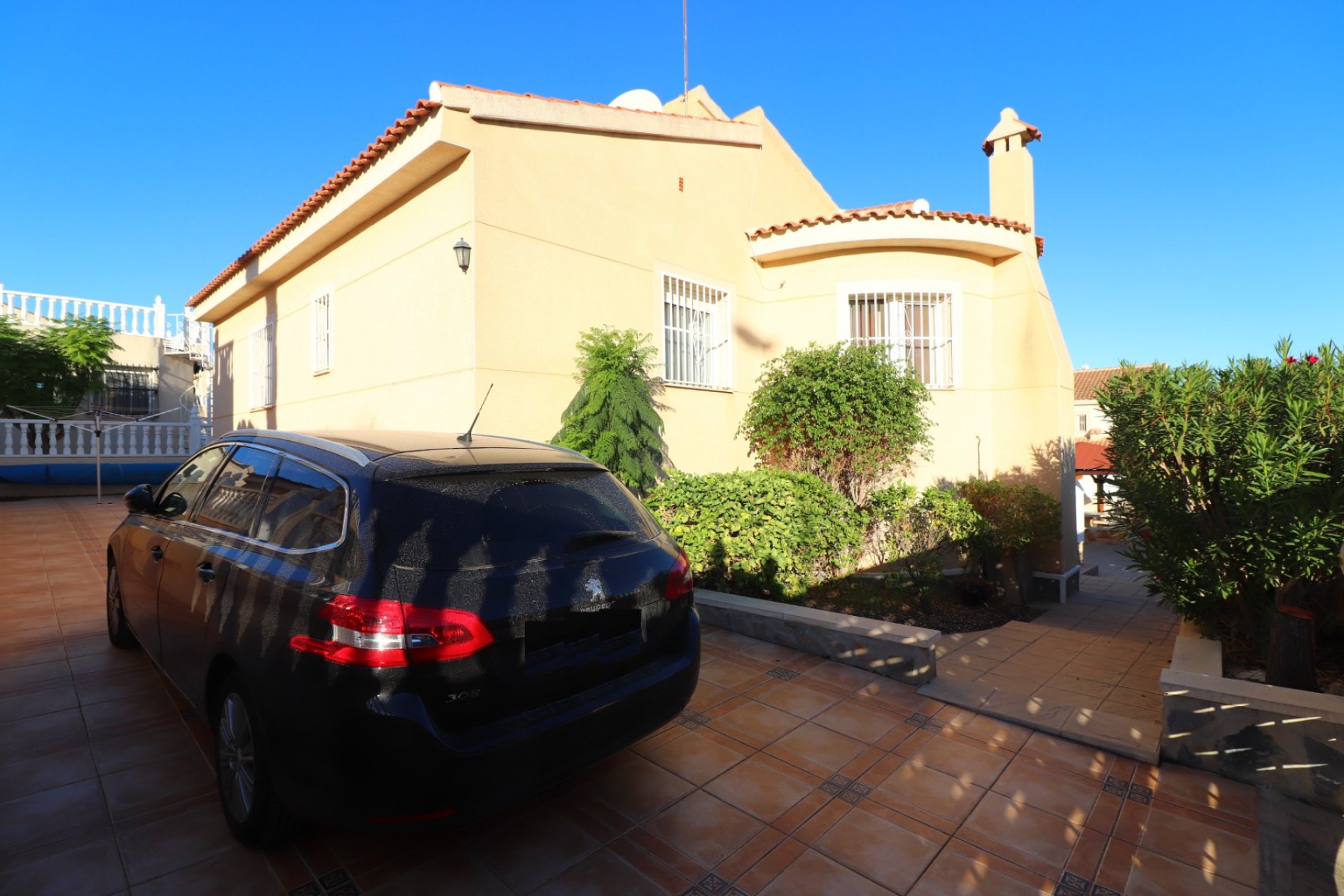 Resale - Villa - Benimar