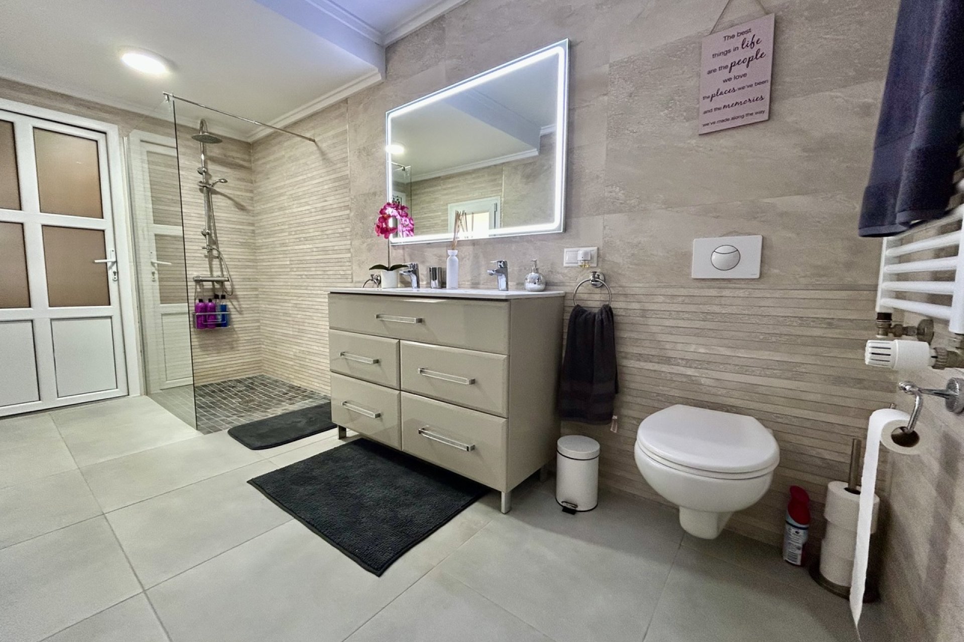 Resale - Villa * - Cabo Roig *