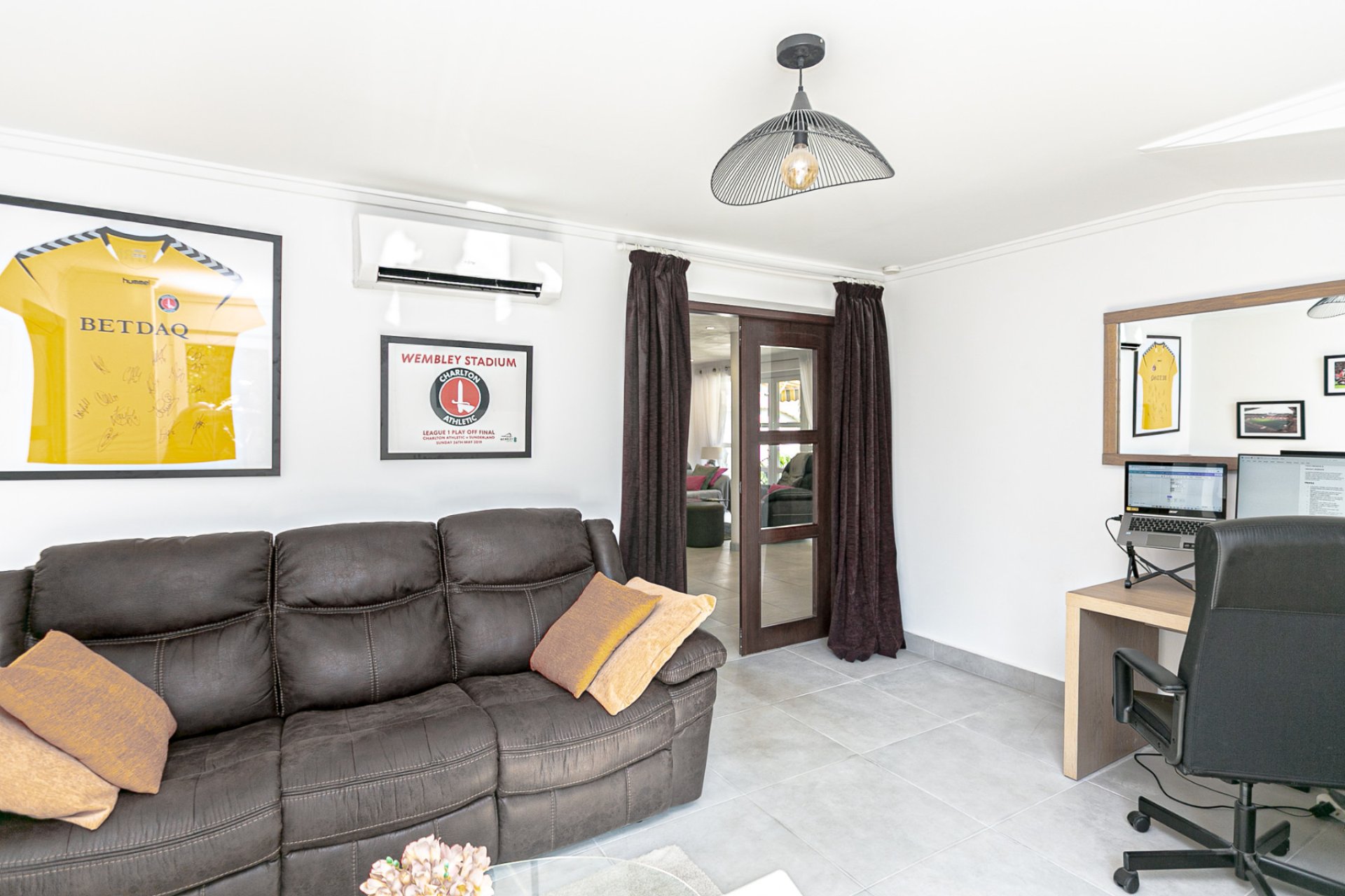 Resale - Villa * - Campoamor * - Lomas de Don Juan *