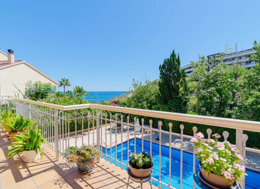 Resale - Villa * - Campoamor *