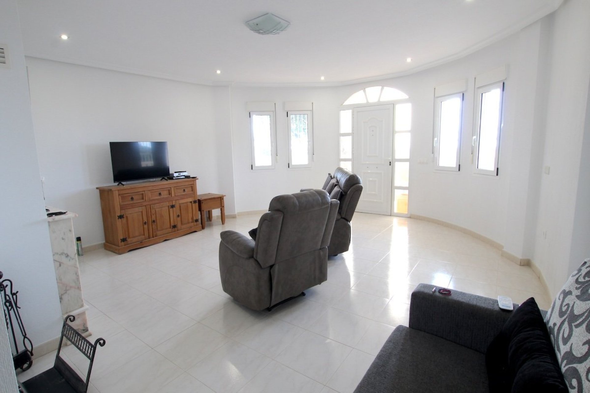 Resale - Villa * - Campoamor *