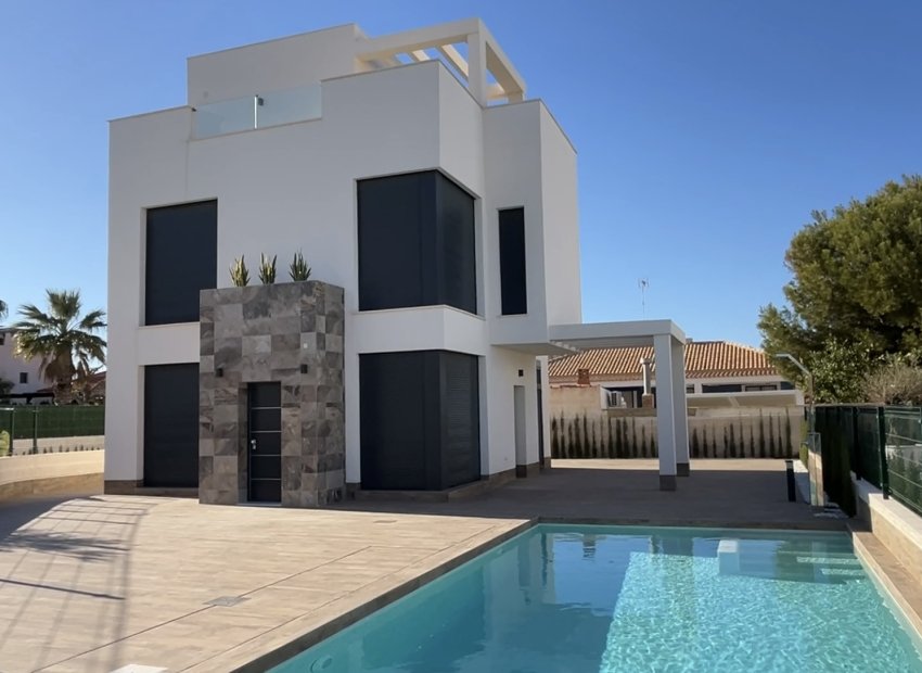 Resale - Villa - Cartagena - Playa Honda