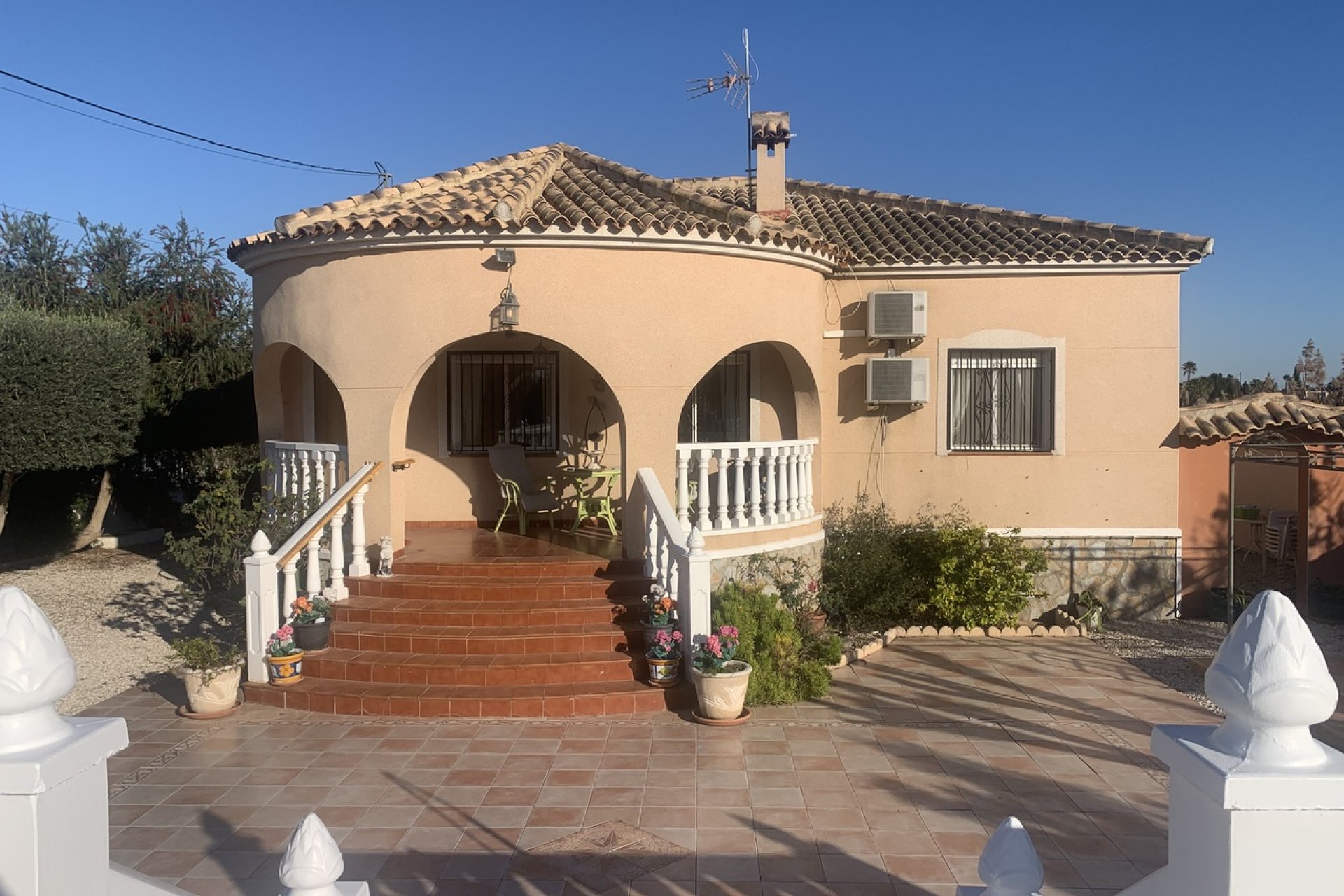 Resale - Villa - Catral