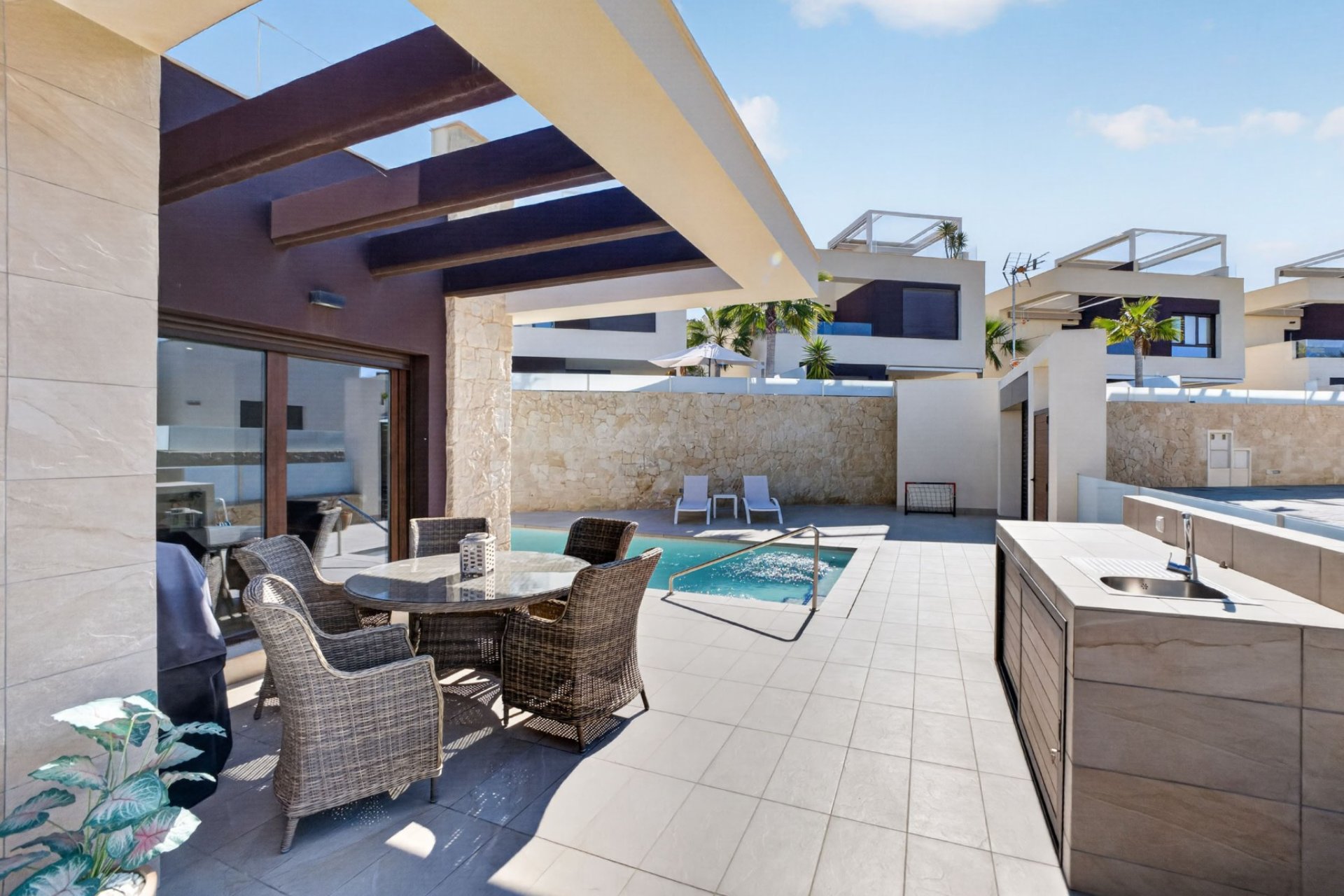 Resale - Villa * - Ciudad Quesada * - Alicante