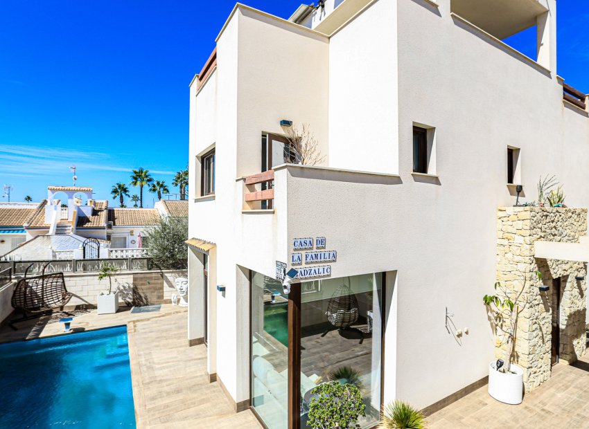 Resale - Villa * - Ciudad Quesada - Doña Pepa *