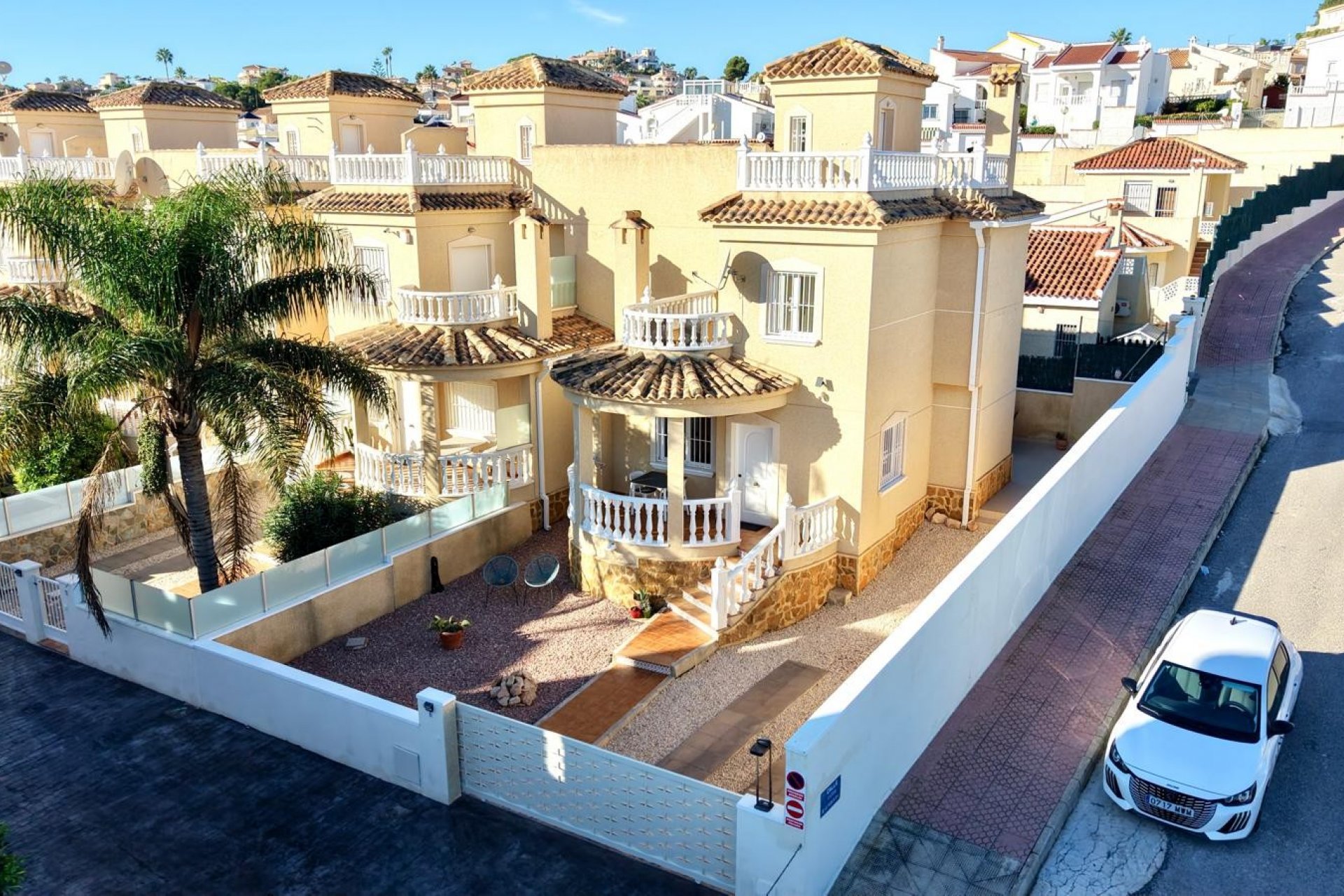 Resale - Villa * - Ciudad Quesada * - La Marquesa Golf *