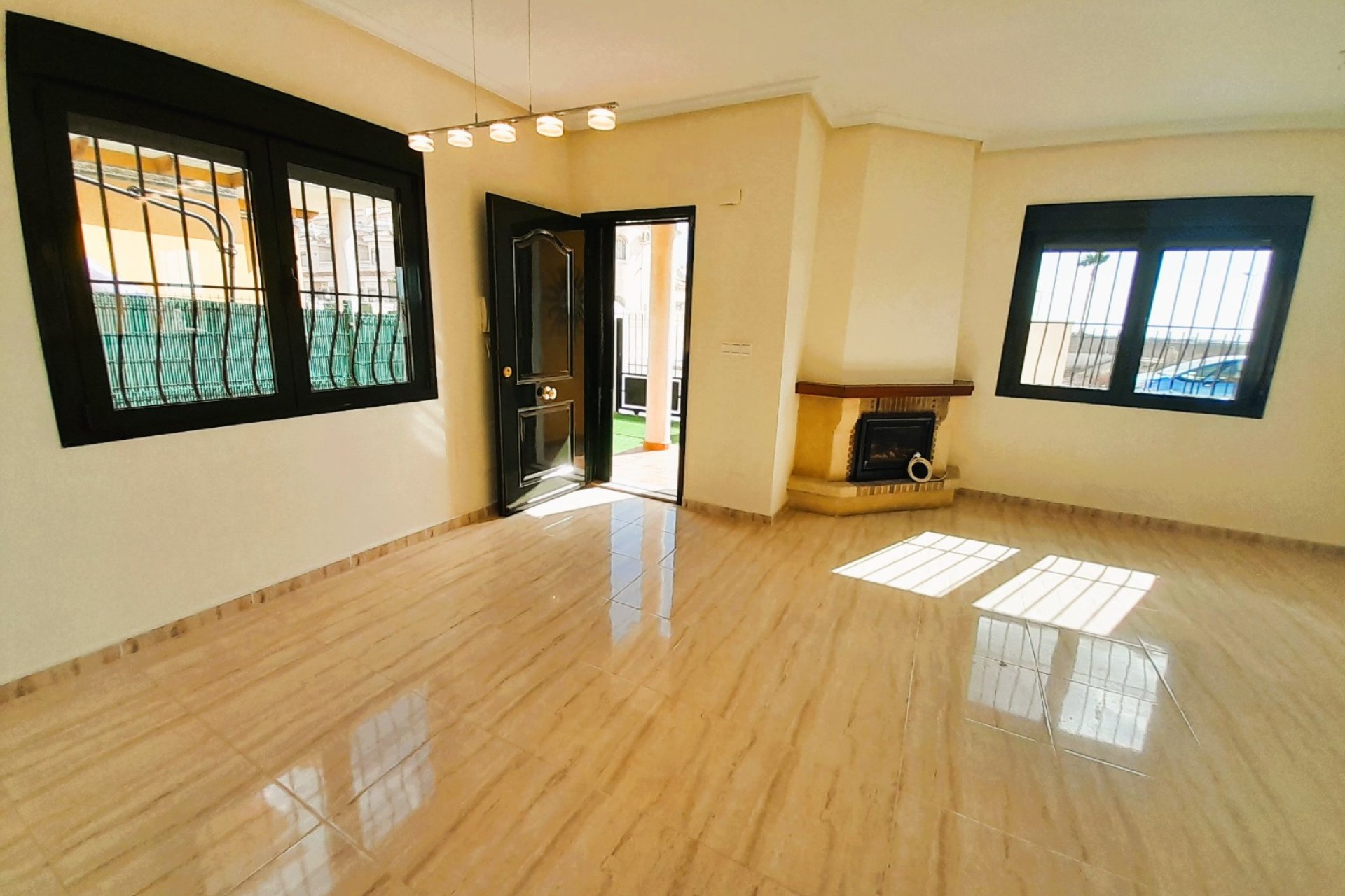 Resale - Villa * - Ciudad Quesada - Lo Marabú *