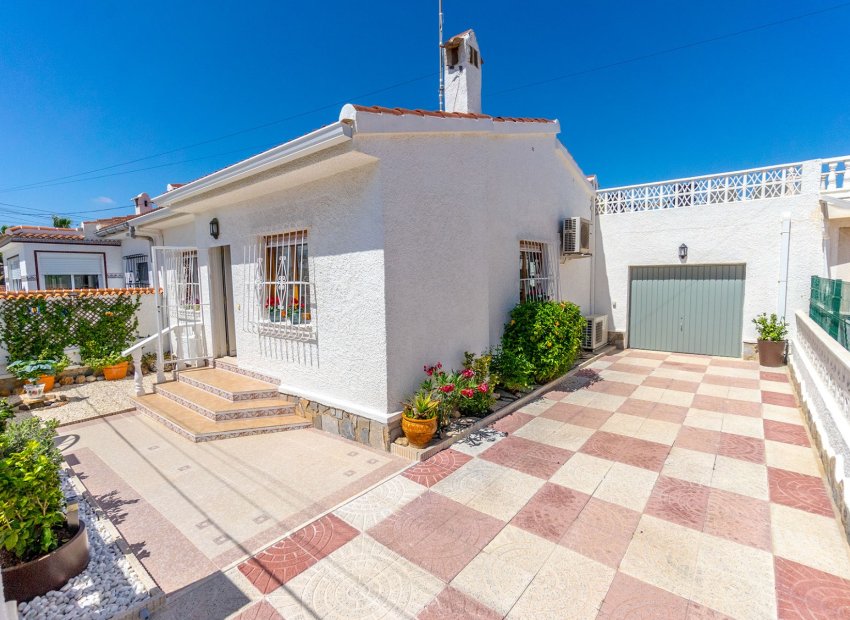 Resale - Villa - Ciudad Quesada - Upper Quesada