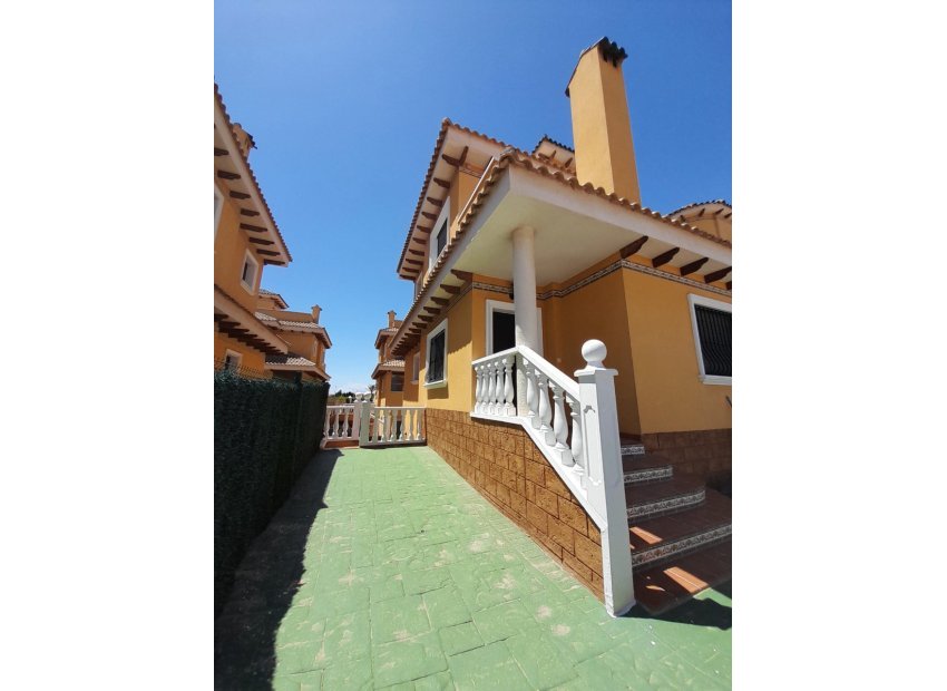 Resale - Villa * - Ciudad Quesada *