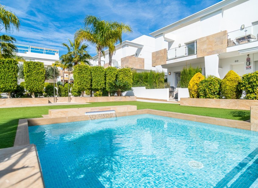 Resale - Villa * - Ciudad Quesada *