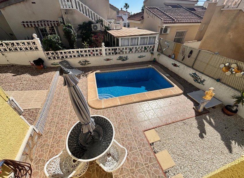 Resale - Villa * - Ciudad Quesada *