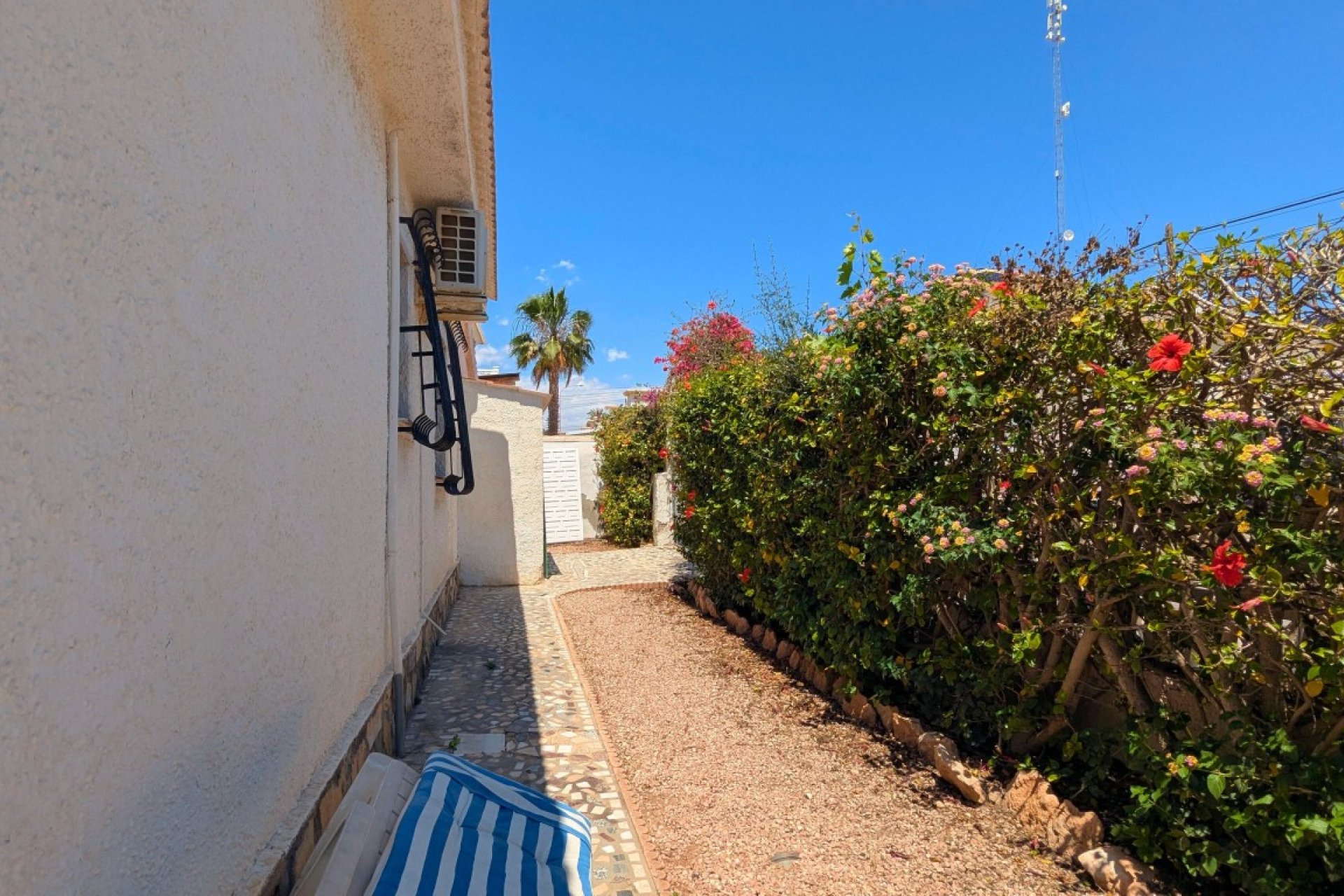 Resale - Villa * - Ciudad Quesada *