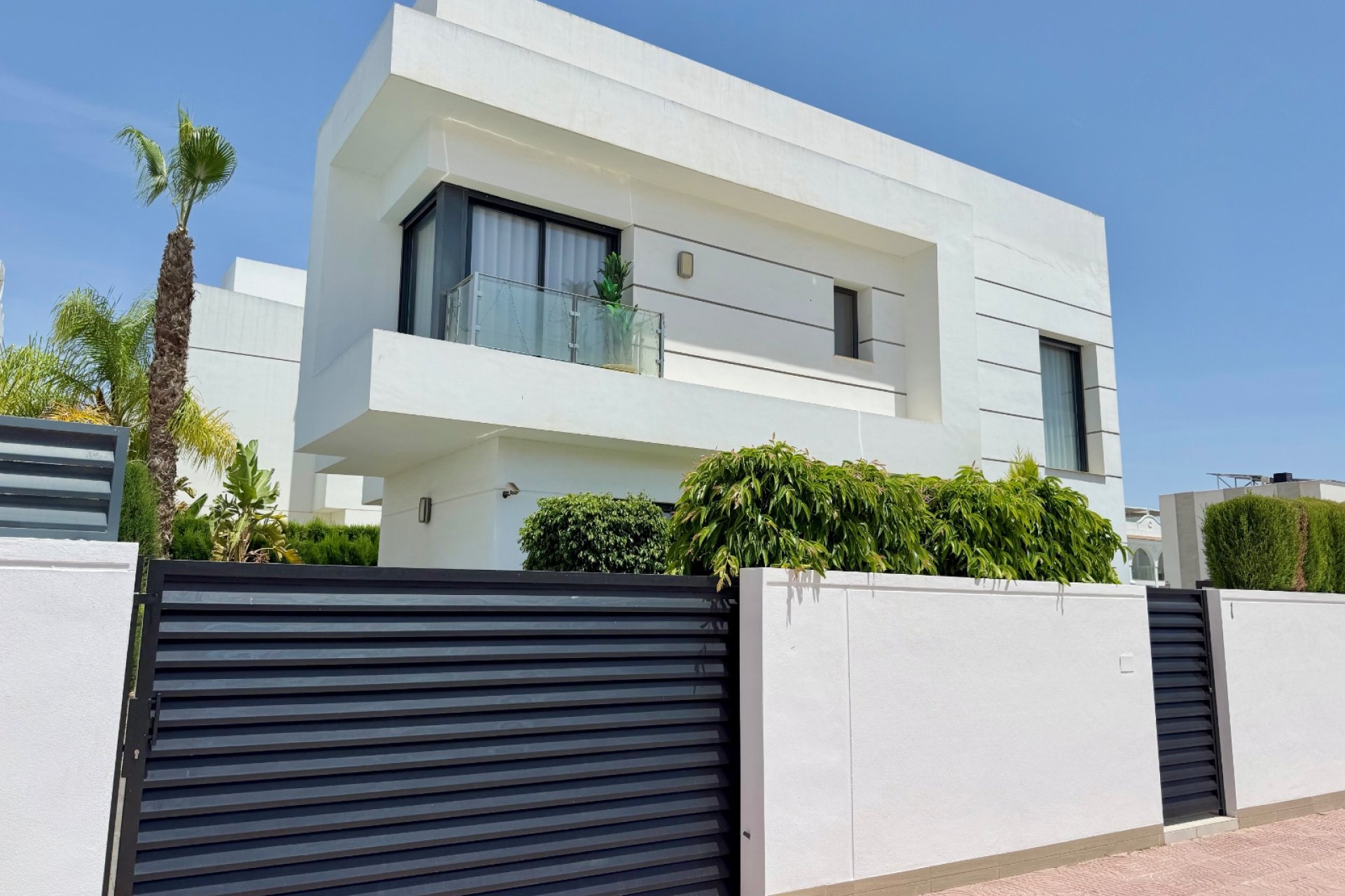 Resale - Villa * - Ciudad Quesada *