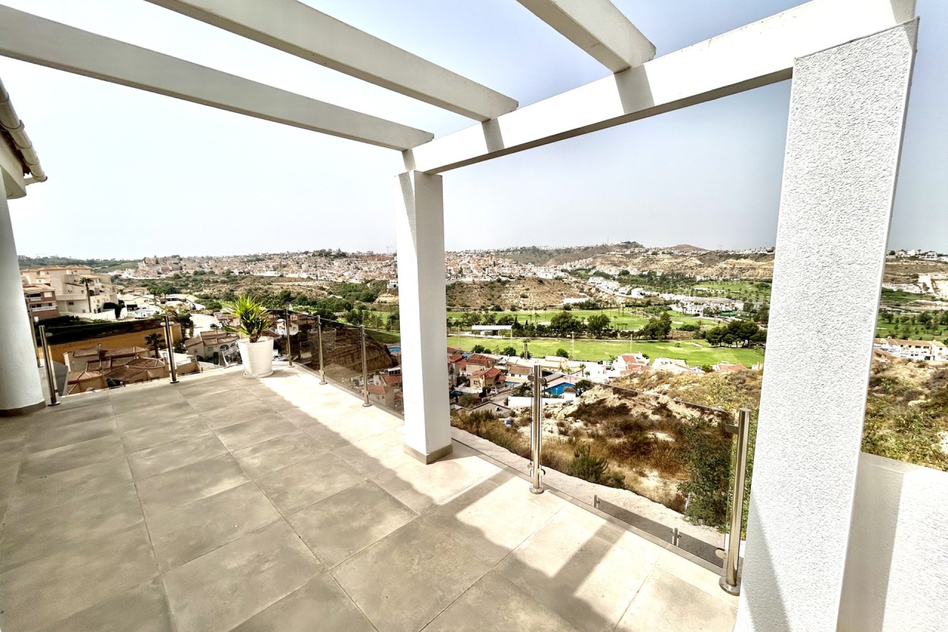Resale - Villa * - Ciudad Quesada *