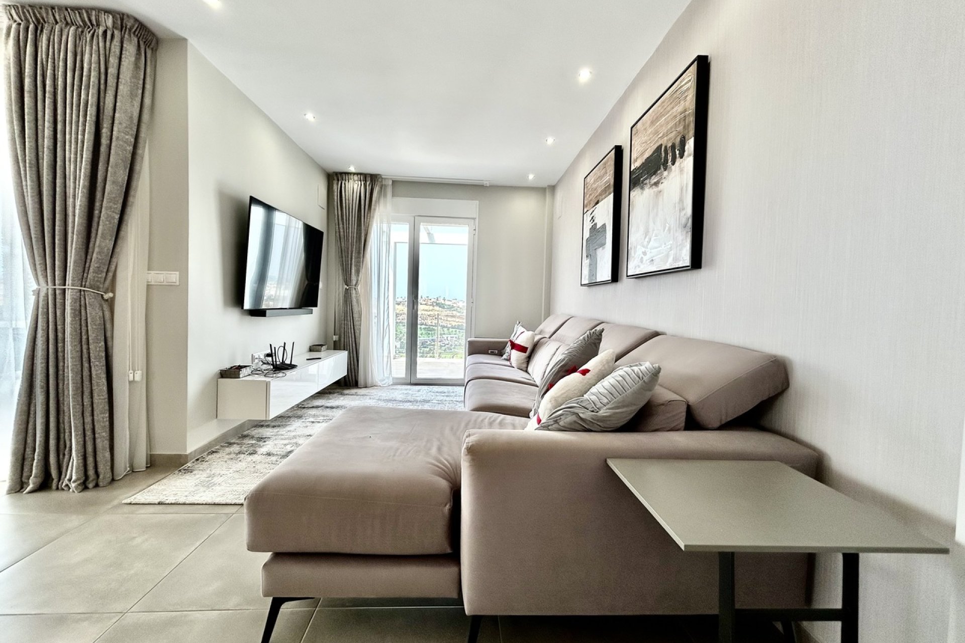 Resale - Villa * - Ciudad Quesada *