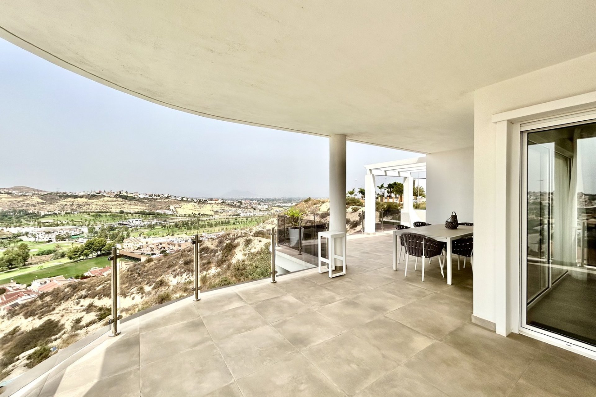 Resale - Villa * - Ciudad Quesada *