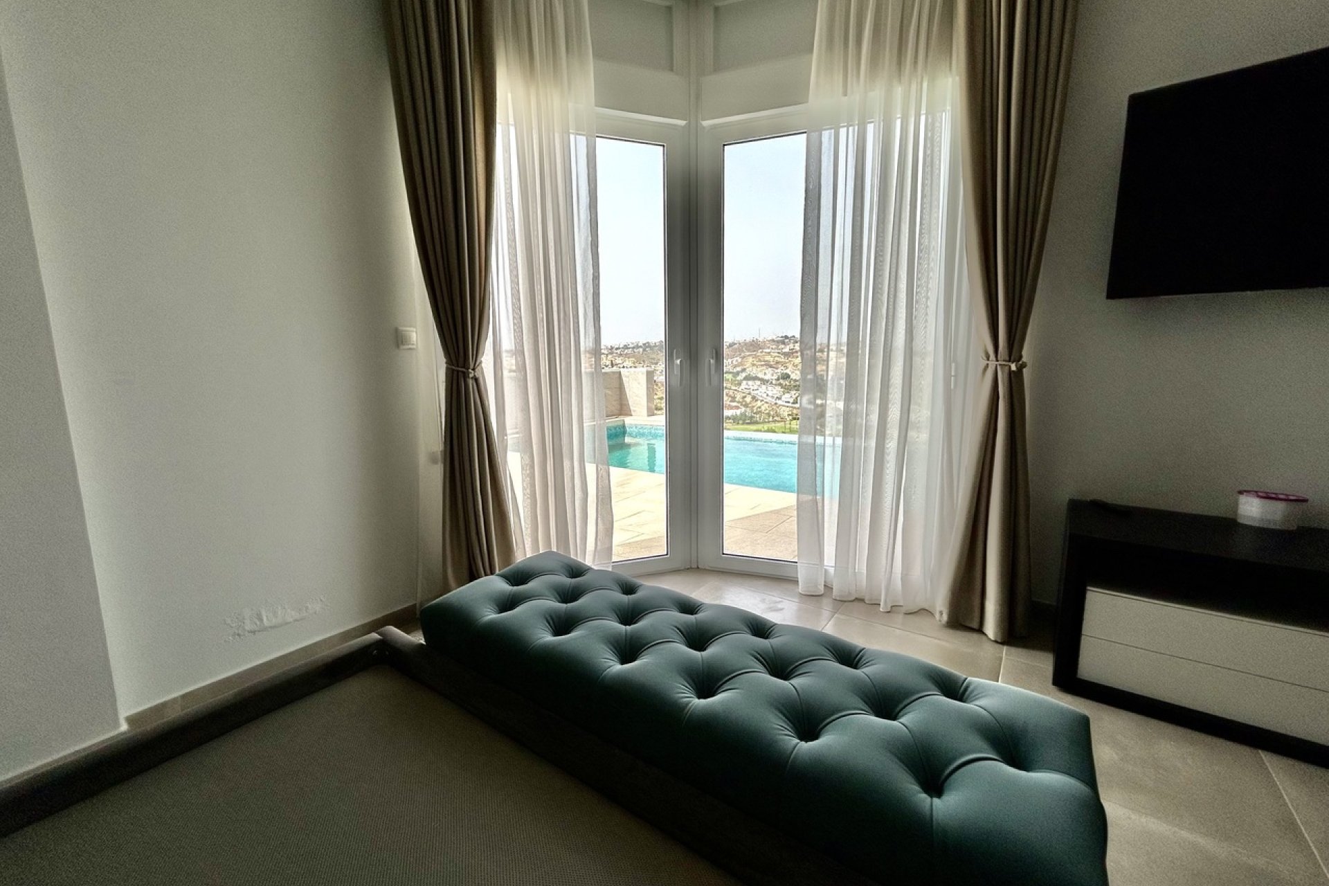 Resale - Villa * - Ciudad Quesada *
