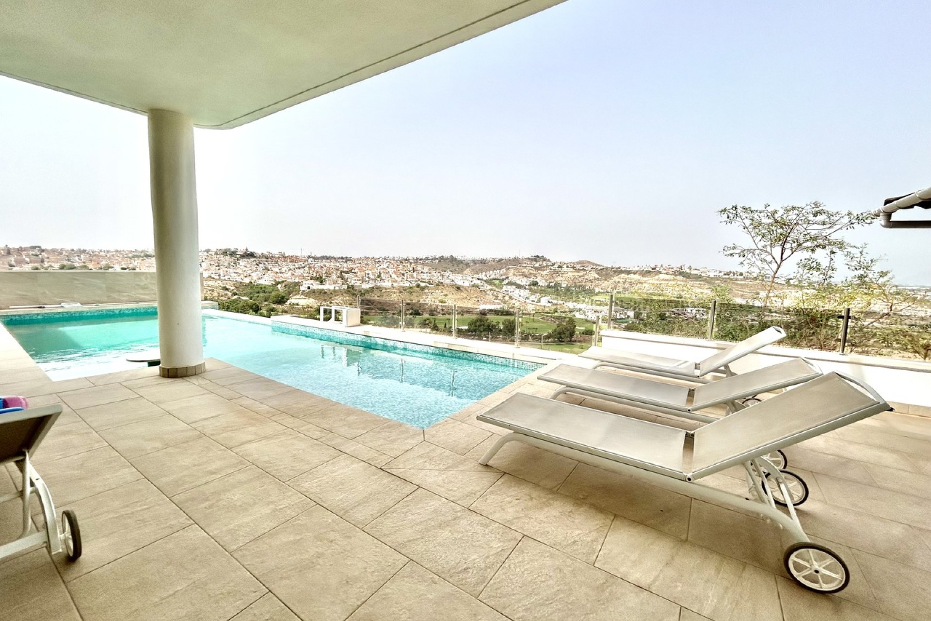 Resale - Villa * - Ciudad Quesada *