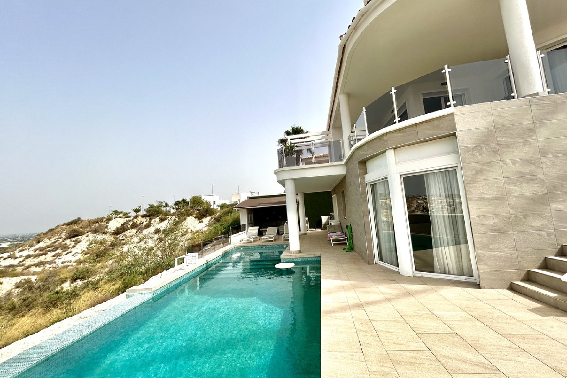 Resale - Villa * - Ciudad Quesada *