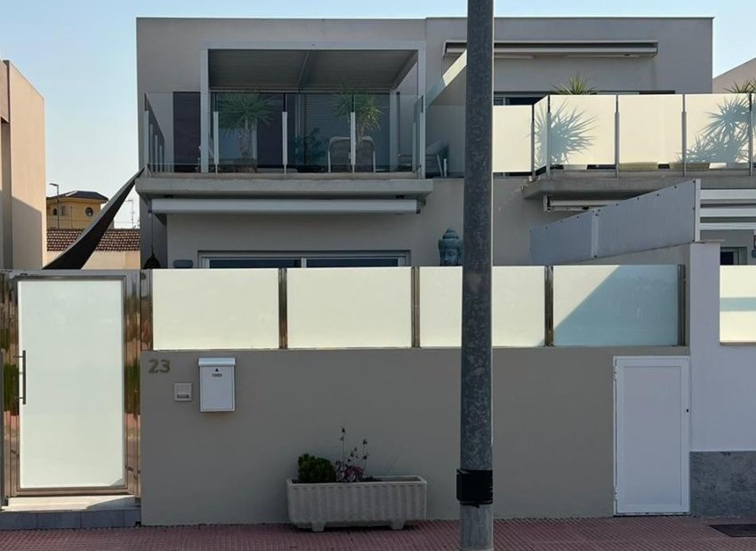 Resale - Villa * - Daya Vieja * - Costa Blanca