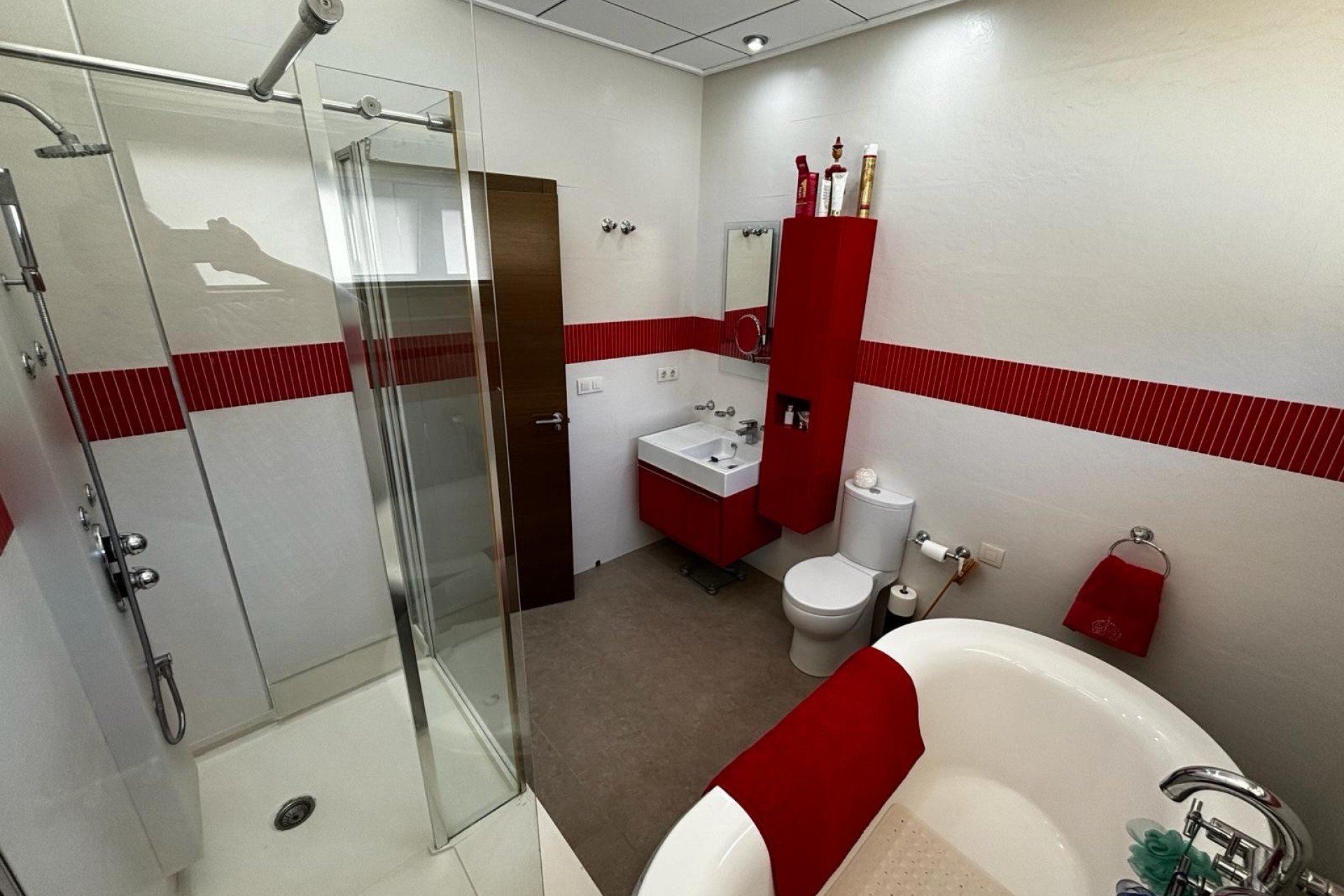 Resale - Villa Detached - Cox *