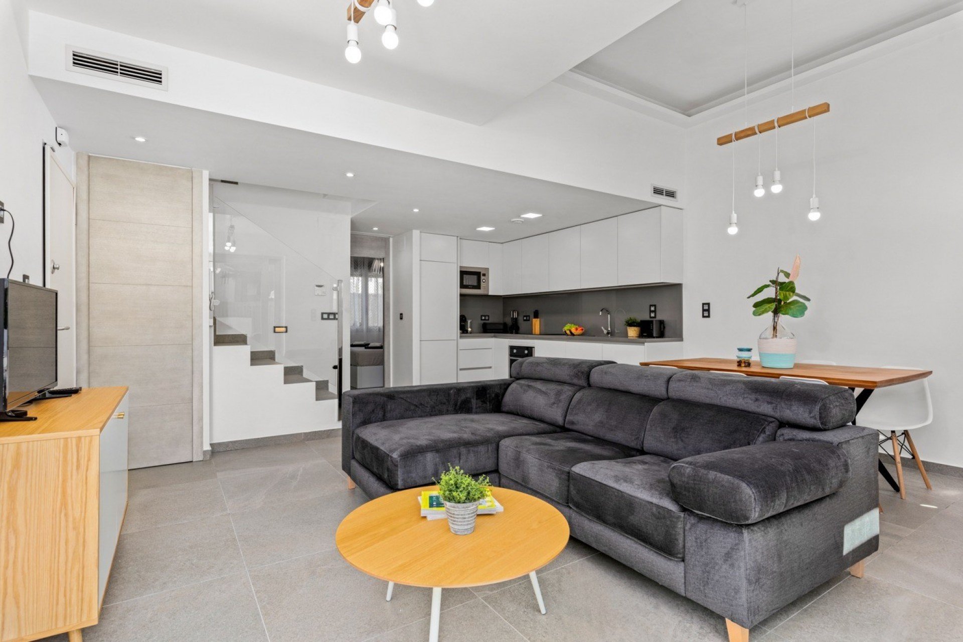 Resale - Villa Detached - Guardamar del Segura * - El Raso *