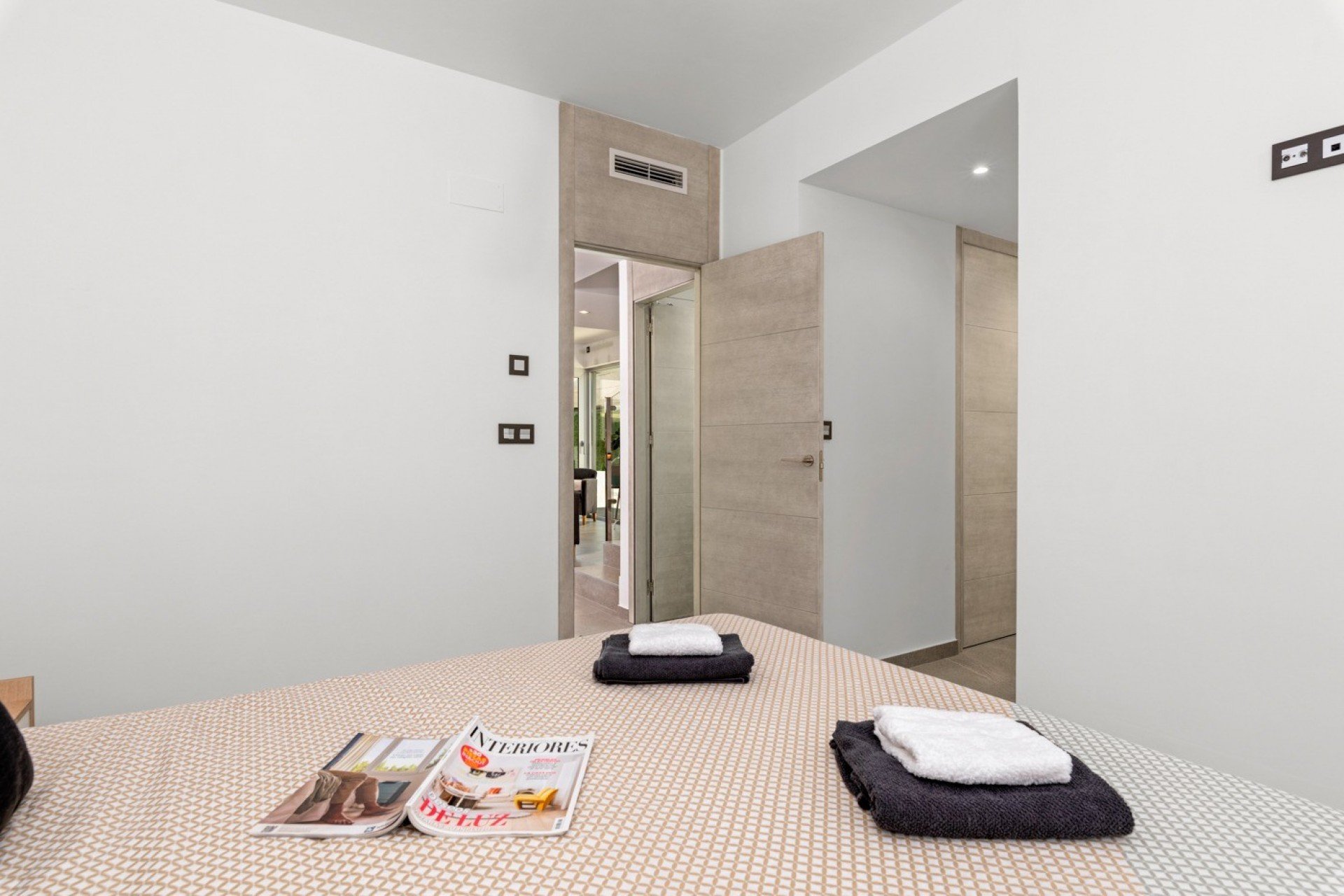 Resale - Villa Detached - Guardamar del Segura * - El Raso *