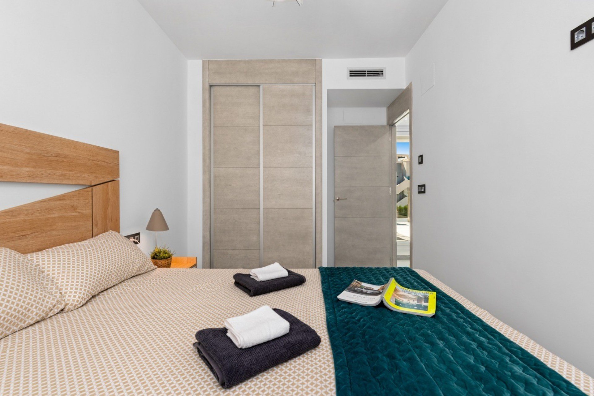 Resale - Villa Detached - Guardamar del Segura * - El Raso *