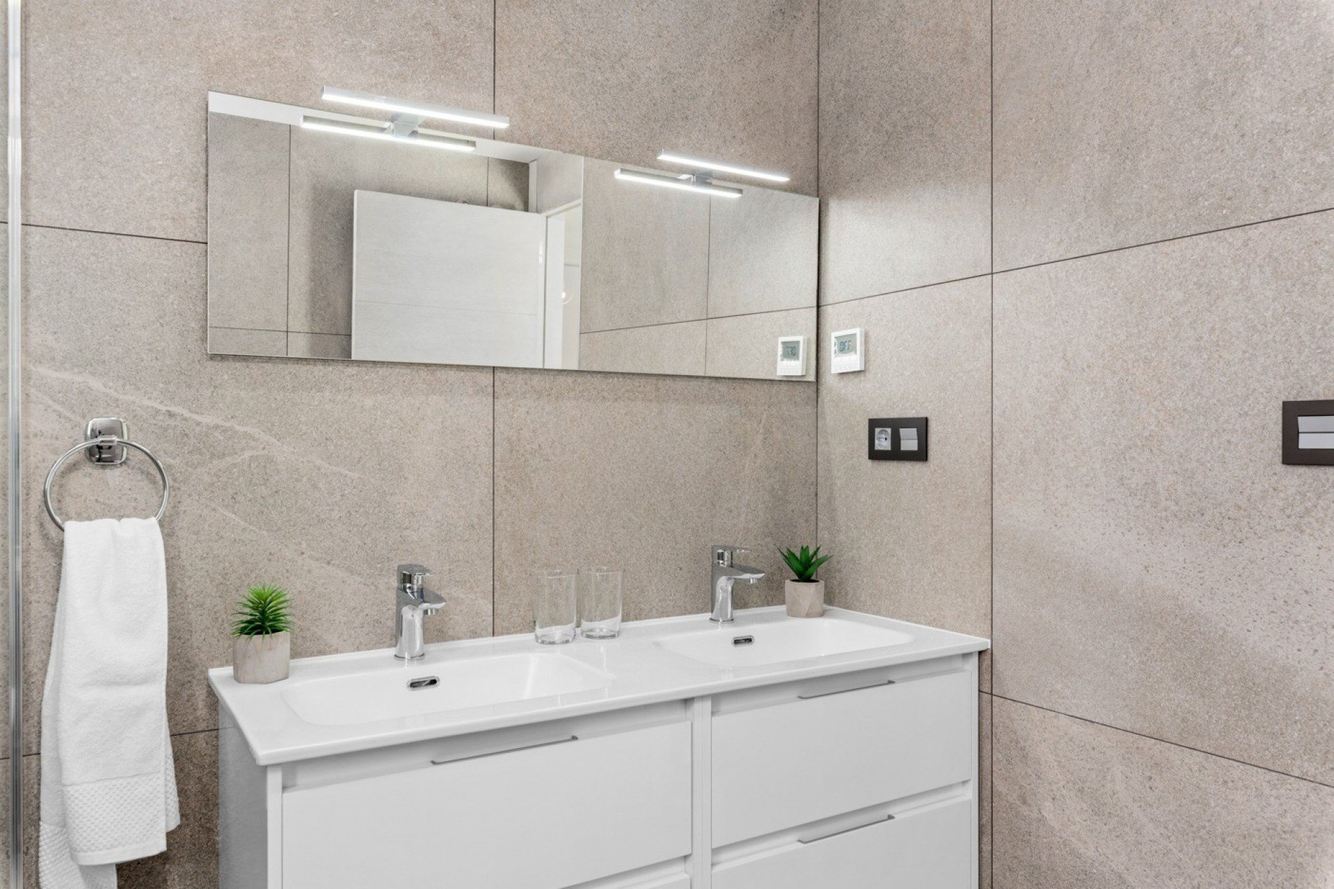 Resale - Villa Detached - Guardamar del Segura * - El Raso *