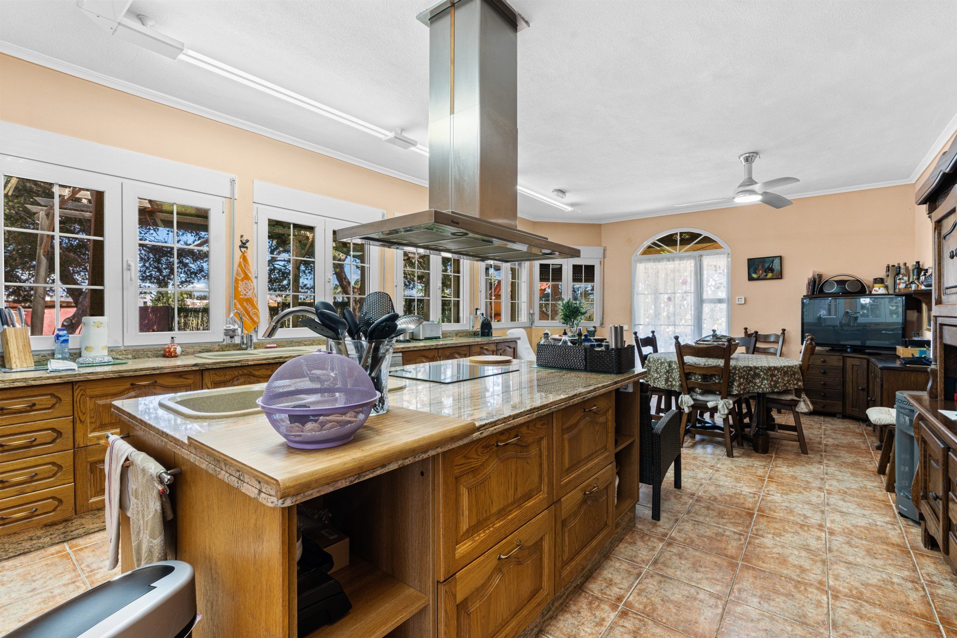 Resale - Villa * - El Altet - San Francisco de Asis