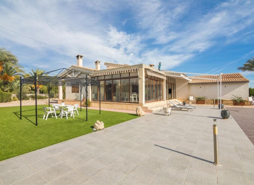 Resale - Villa * - Elche/Elx - Corte Ingles