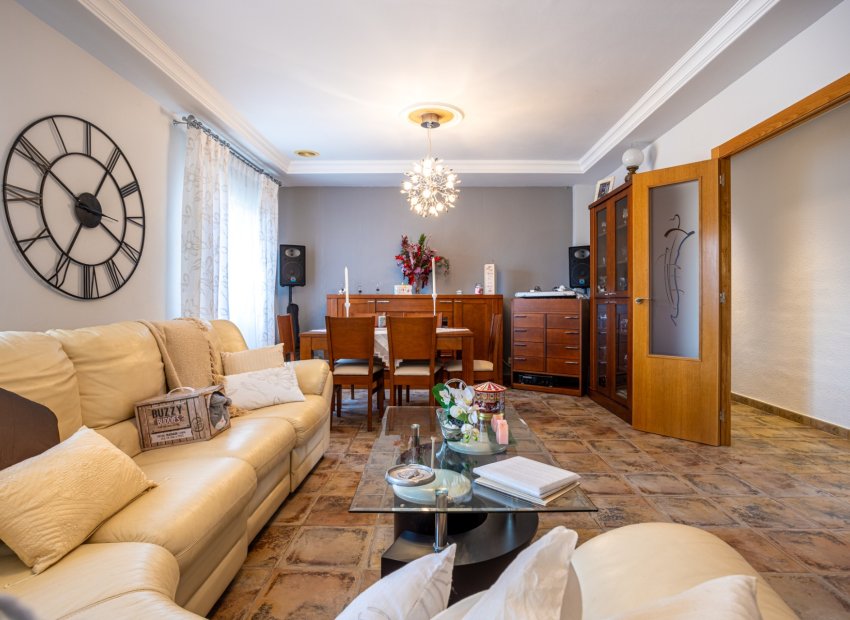Resale - Villa * - Elche * - La Hoya