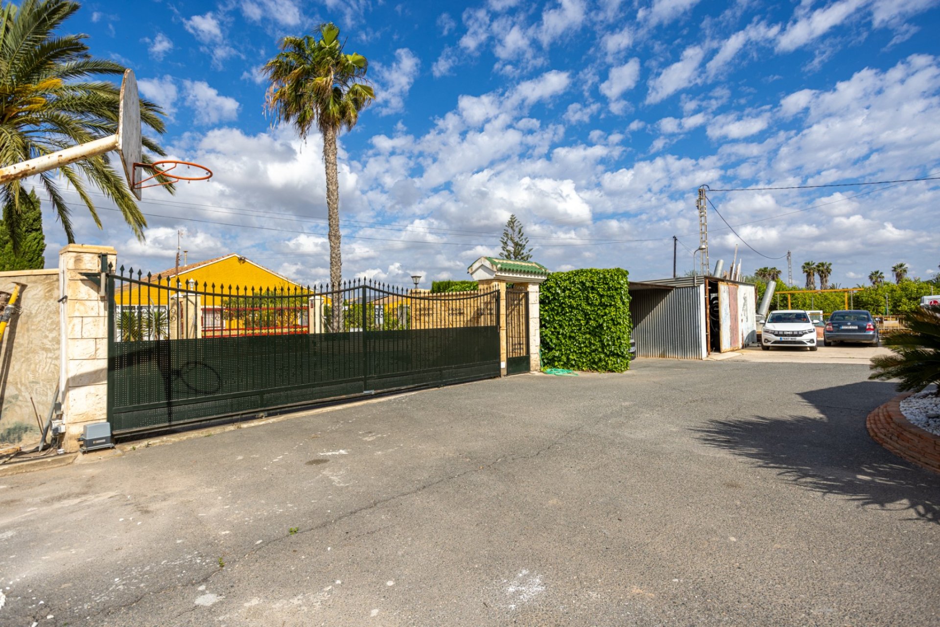 Resale - Villa * - Elche * - La Hoya