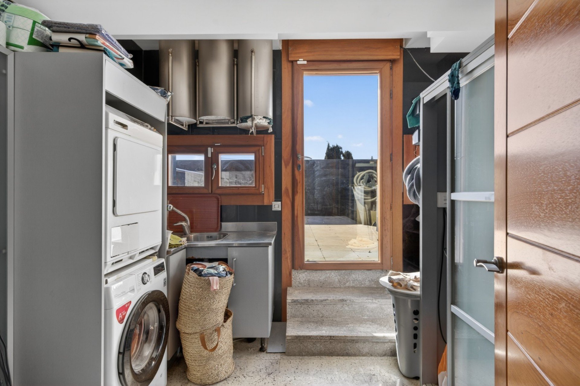 Resale - Villa * - Elche