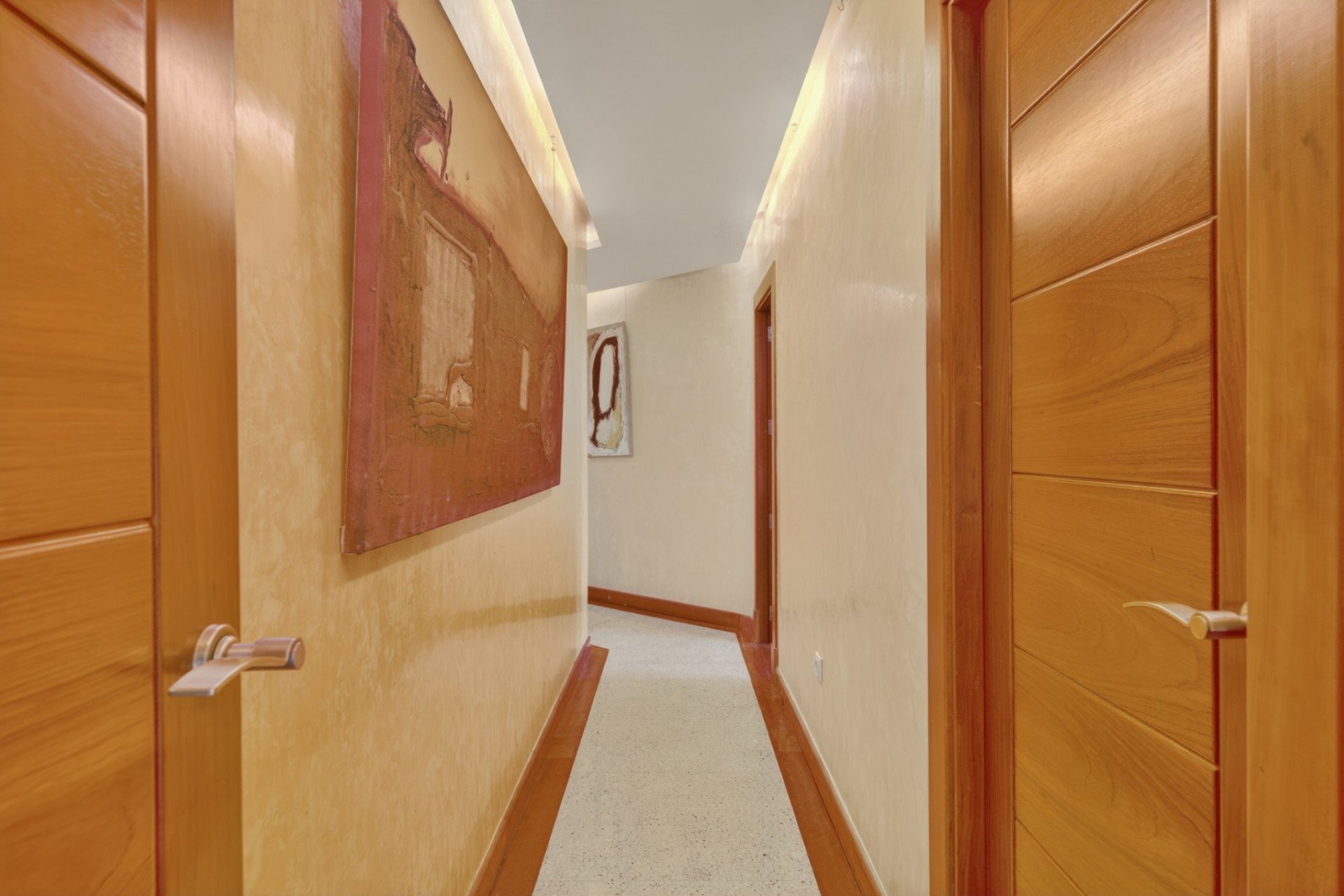 Resale - Villa * - Elche