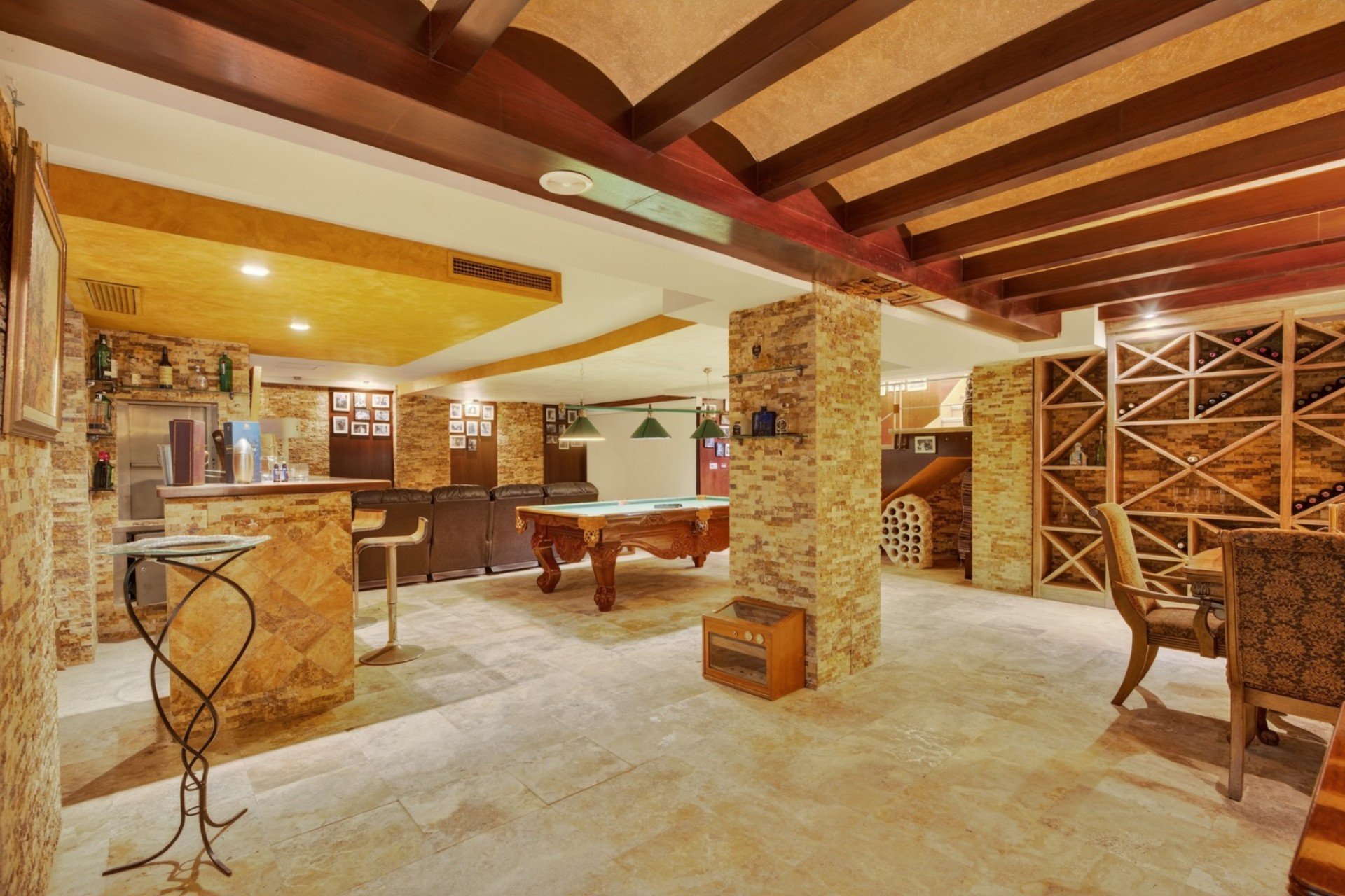 Resale - Villa * - Elche