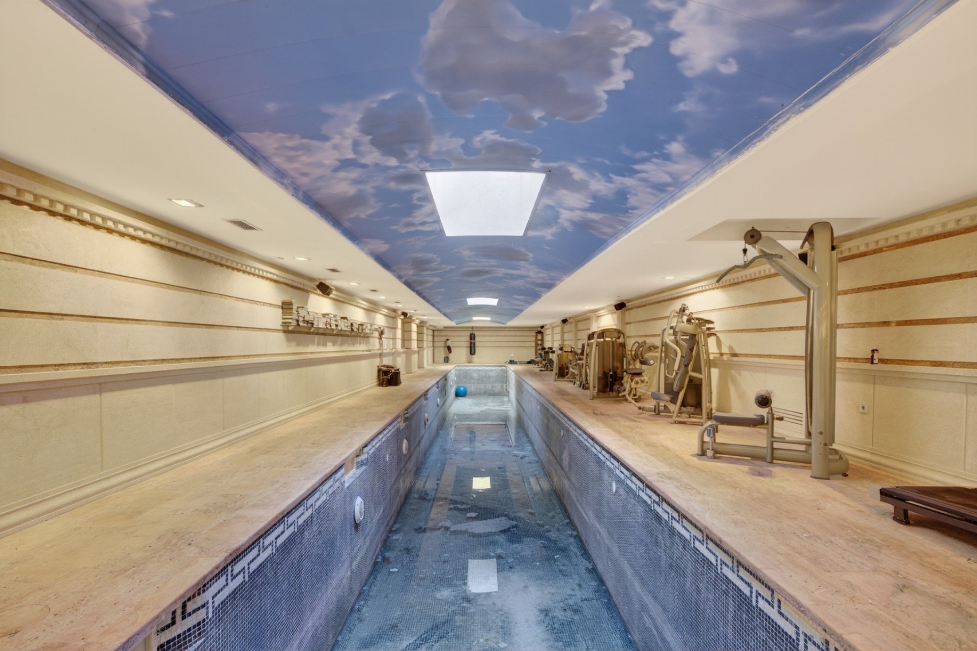 Resale - Villa * - Elche