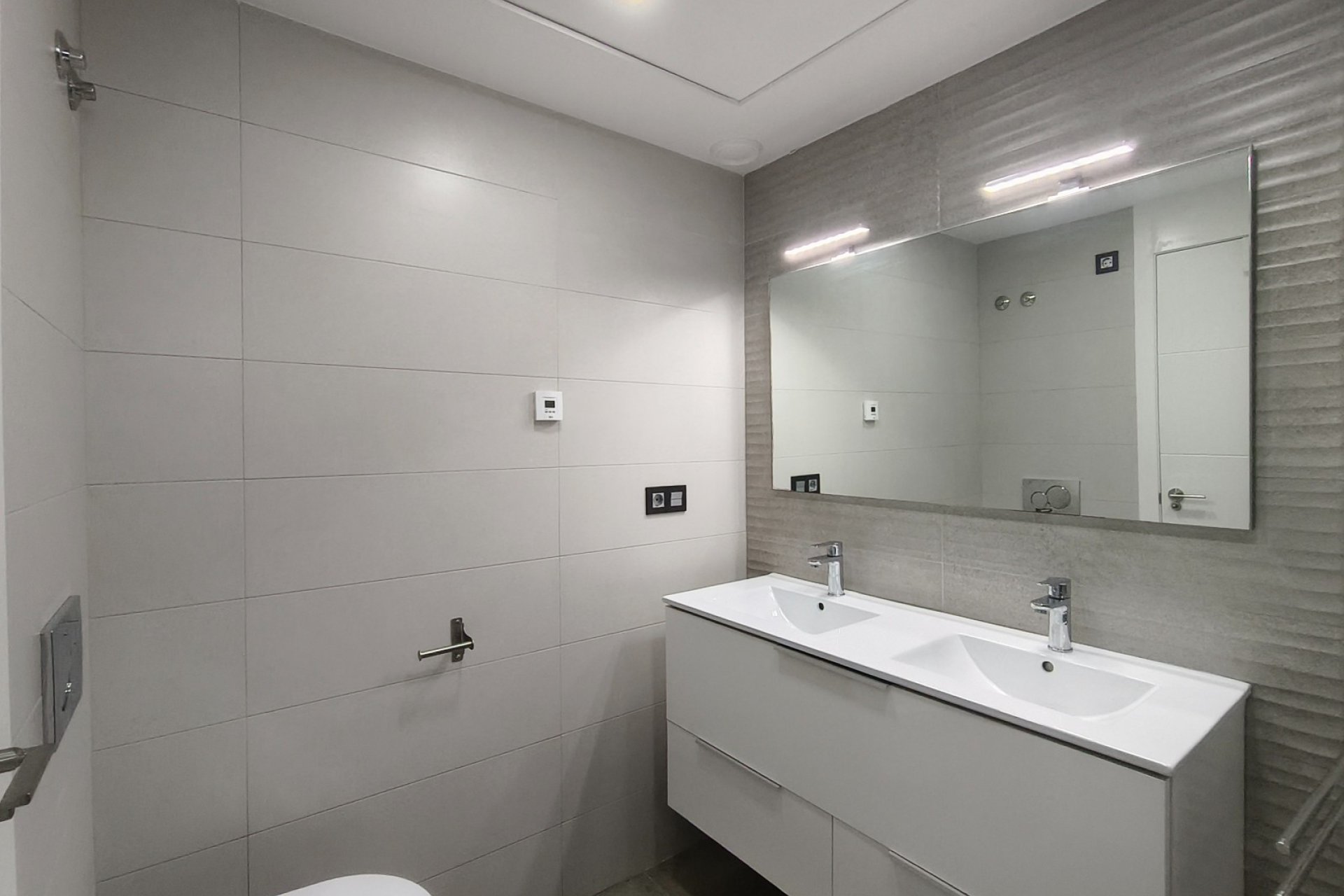 Resale - Villa * - Guardamar del Segura * - El Raso *