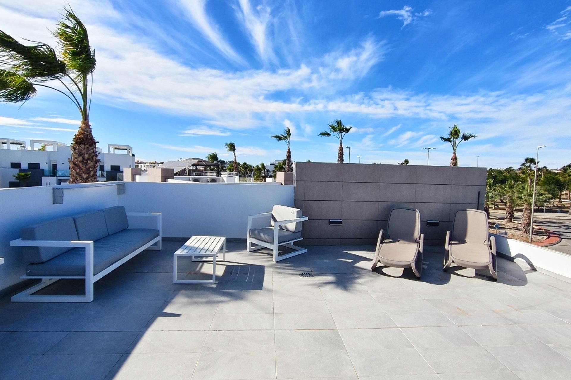 Resale - Villa * - Guardamar del Segura * - El Raso *