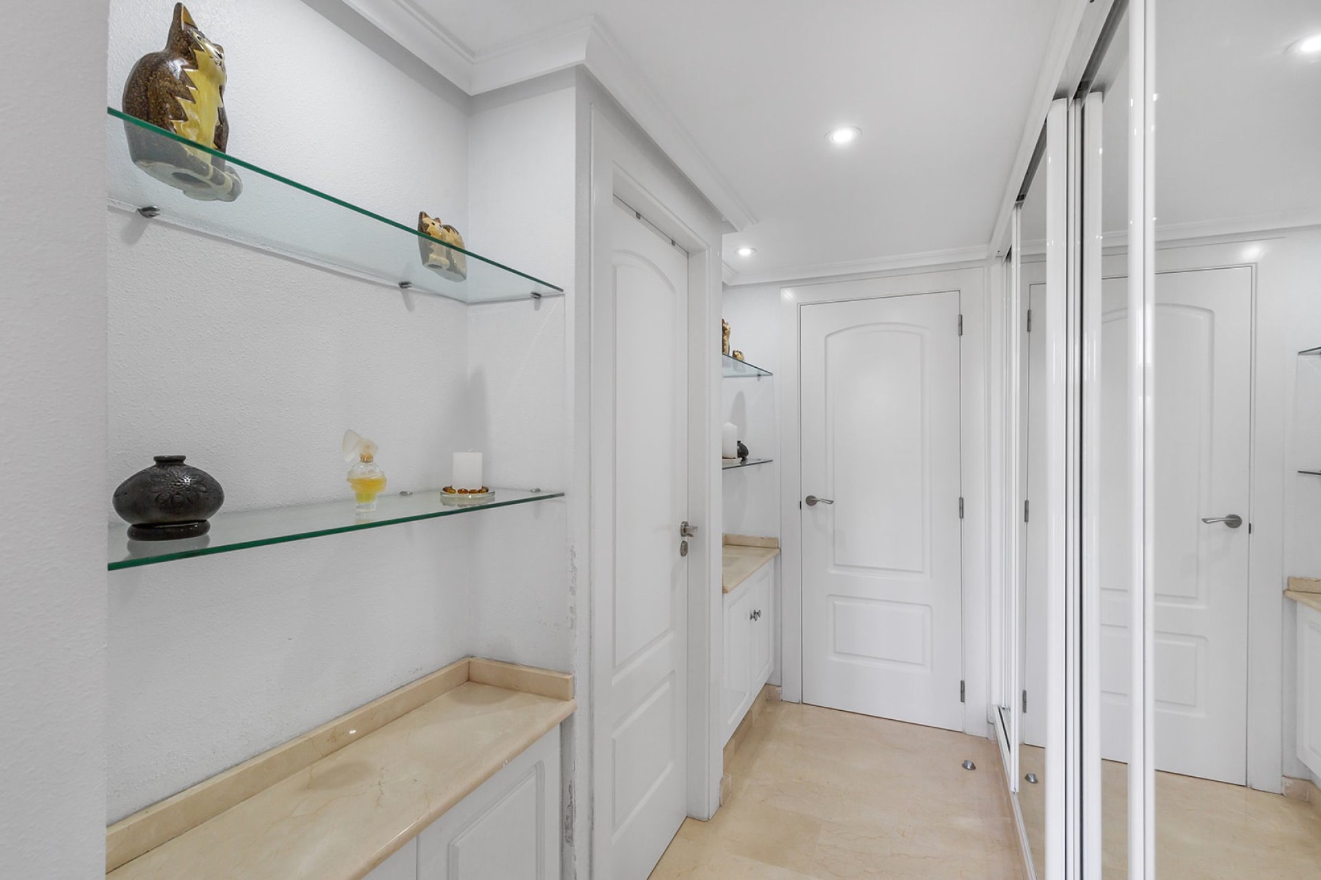 Resale - Villa * - Guardamar del Segura * - El Raso *