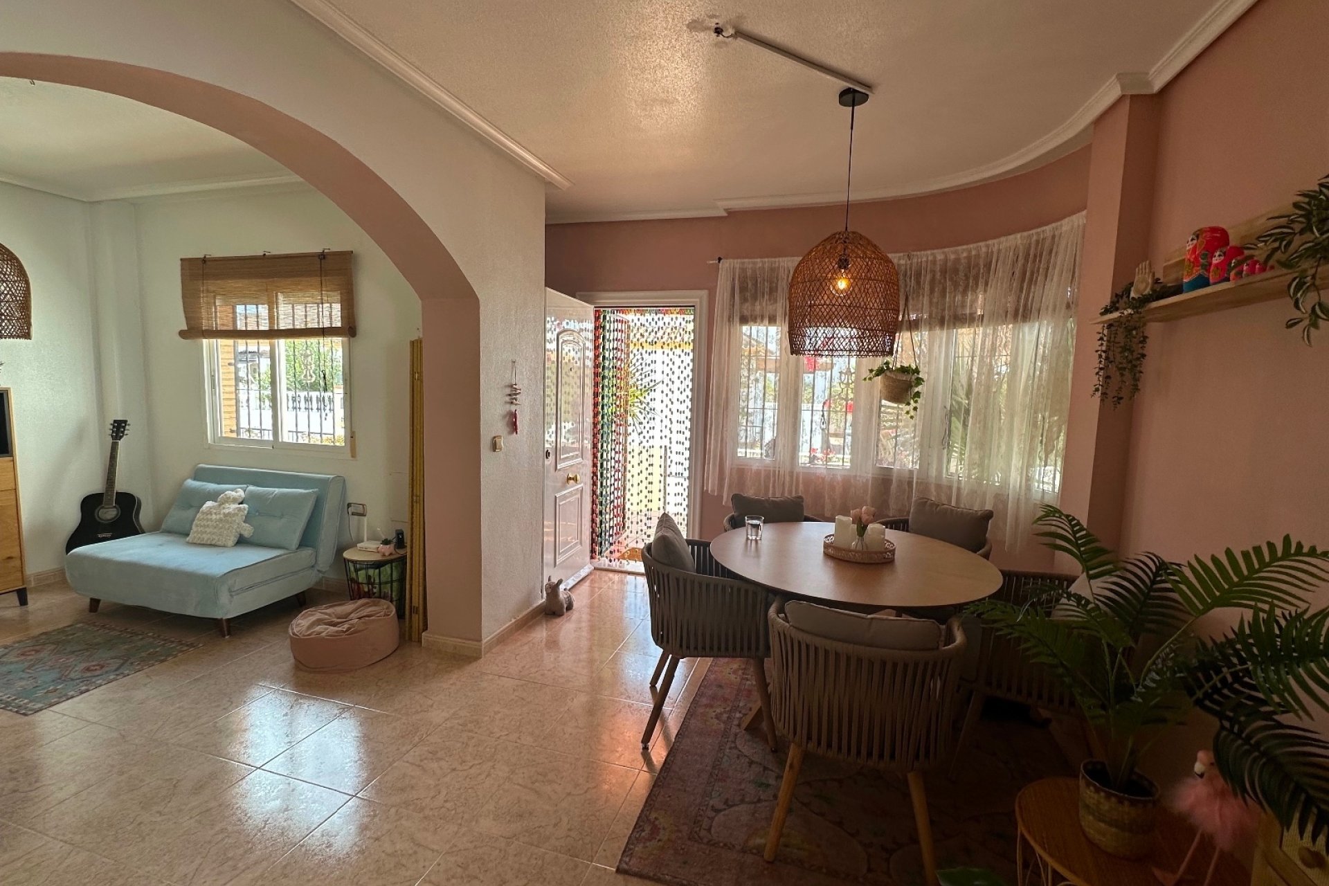 Resale - Villa * - Guardamar del Segura * - El Raso *