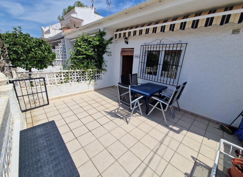 Resale - Villa - Guardamar del Segura - Pinomar