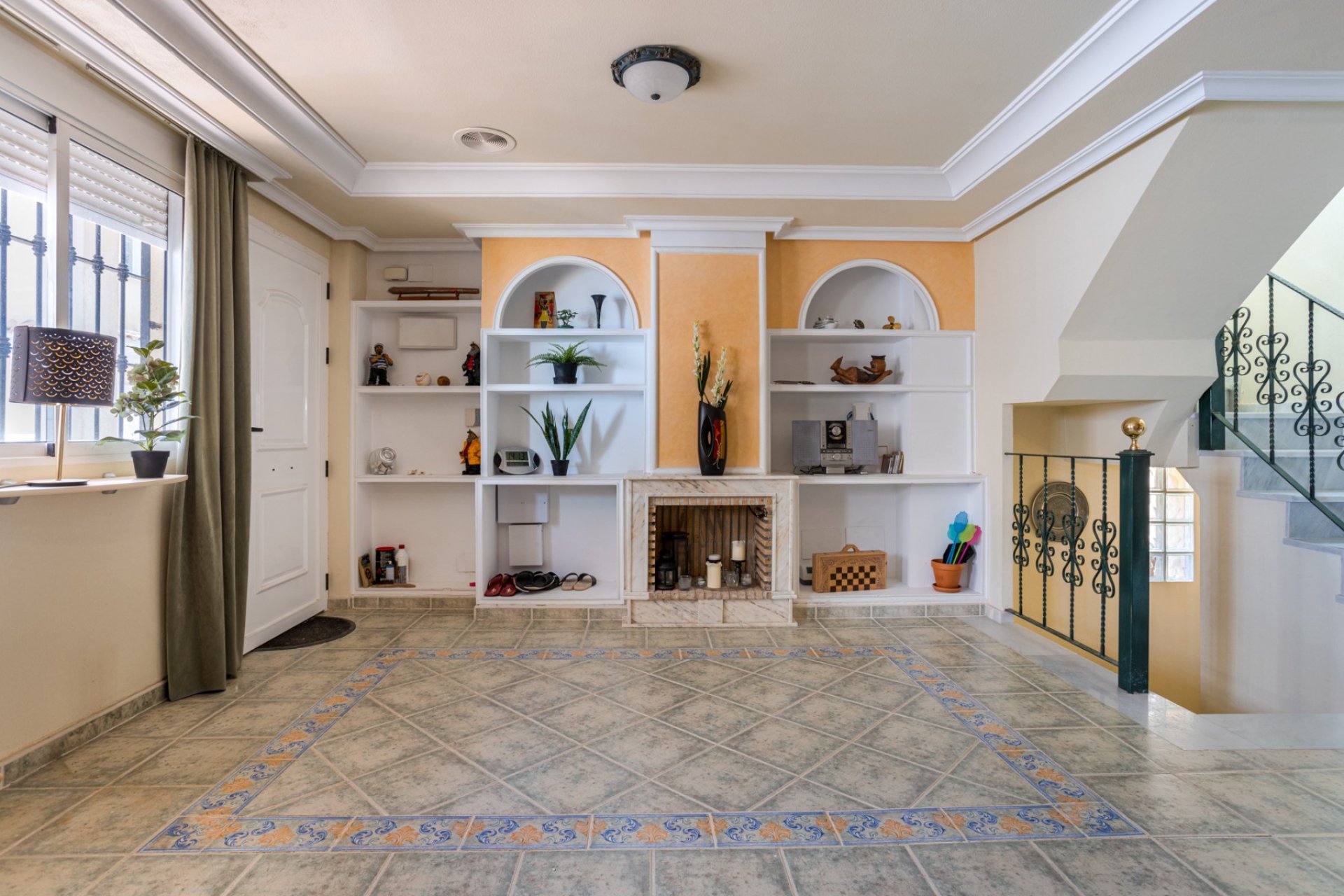 Resale - Villa * - Guardamar del Segura *