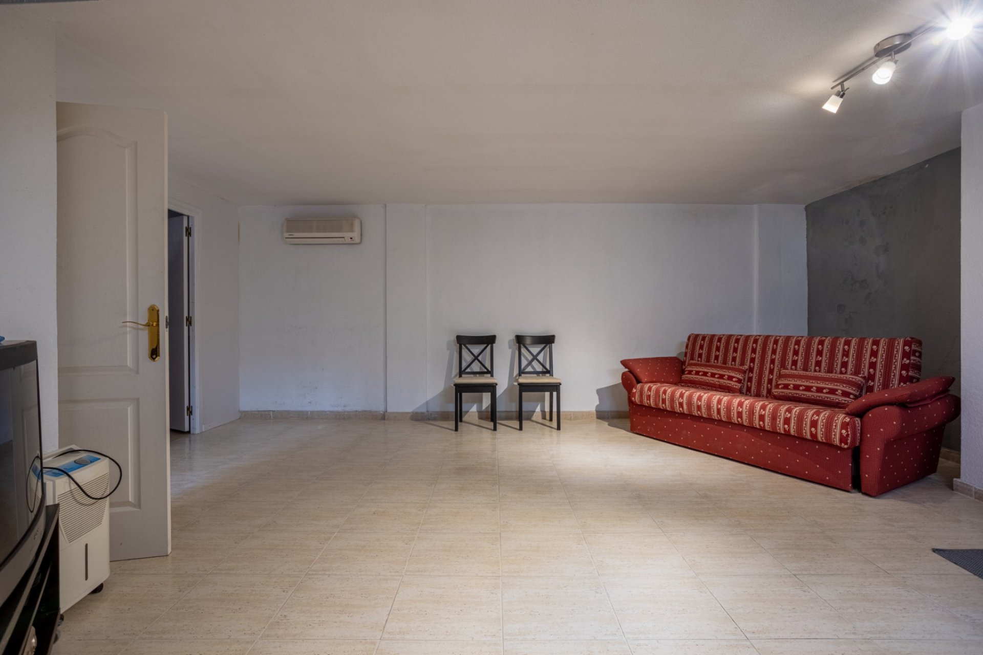 Resale - Villa * - Guardamar del Segura *